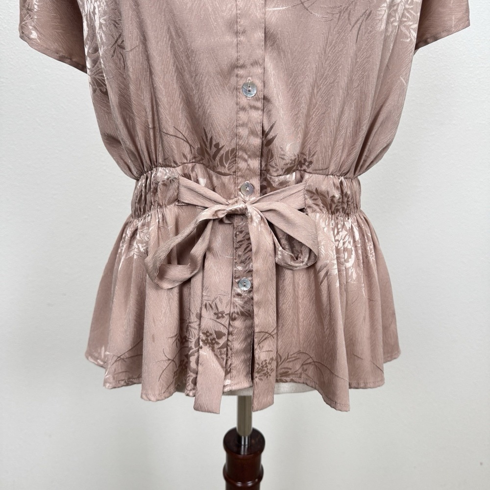 Unbranded Asian Print Floral Satin Top Womens Medium Beige Fairy Whimsy Feminine - Picture 3 of 16